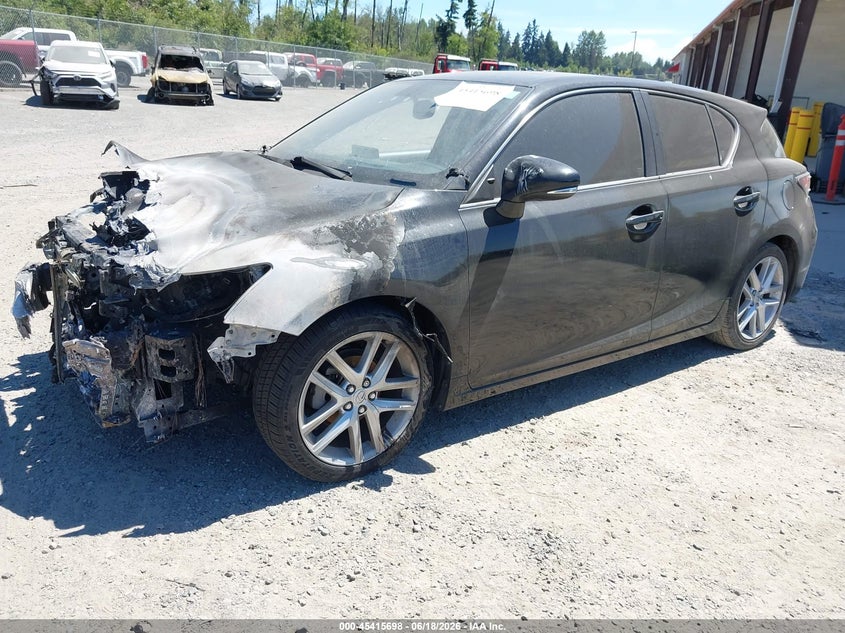 Vin: jthkd5bh8f2223797, lot: 45913720, lexus ct 200h 20152