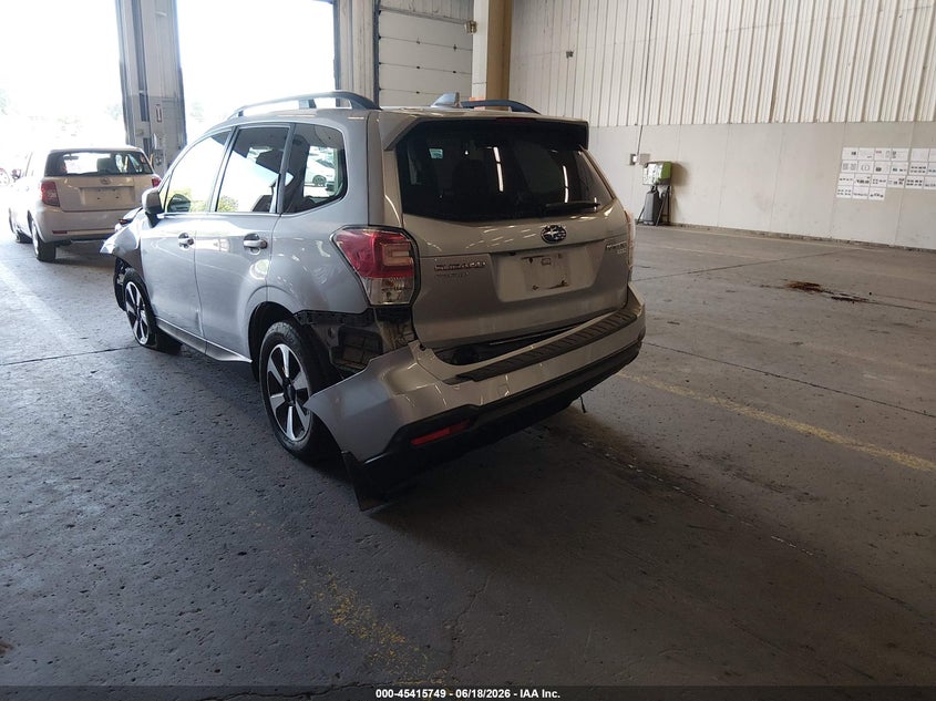 Vin: jf2sjaec9hh561620, lot: 45913771, subaru forester 2.5i premium 20173