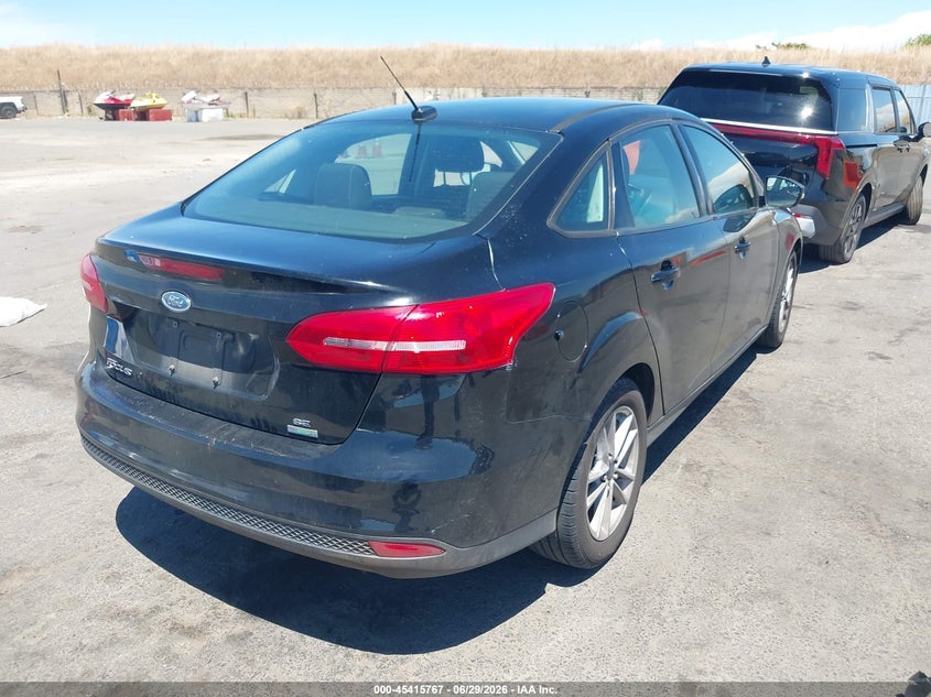 Vin: 1fadp3fe1hl237565, lot: 45913789, ford focus se 20174