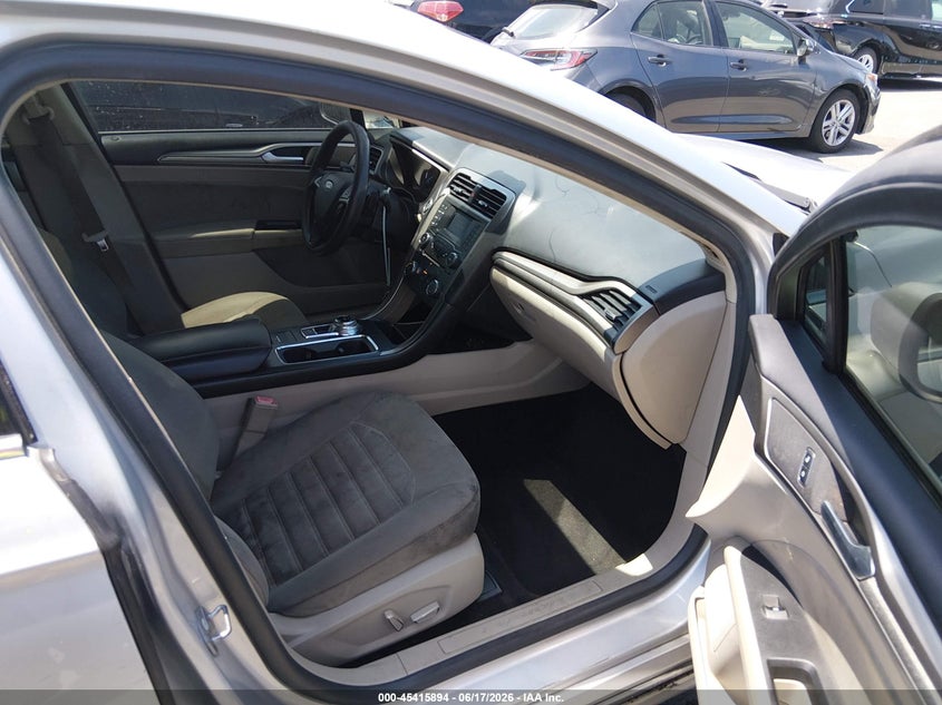 2018 FORD FUSION auction photo 5