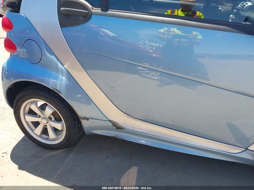 2013 Smart Fortwo Passion VIN: WMEEK3BA9DK582702 Lot: 45415916