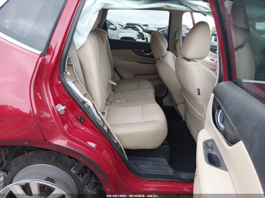 2017 NISSAN ROGUE auction photo 8