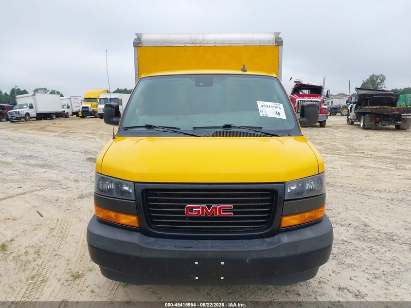 2020 GMC Savana Cutaway Work Van VIN: 1GD07RFP3L1182212 Lot: 45415954