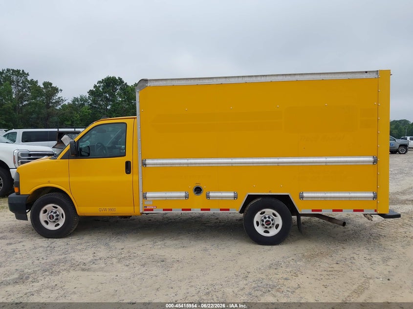 2020 GMC Savana Cutaway Work Van VIN: 1GD07RFP3L1182212 Lot: 45415954