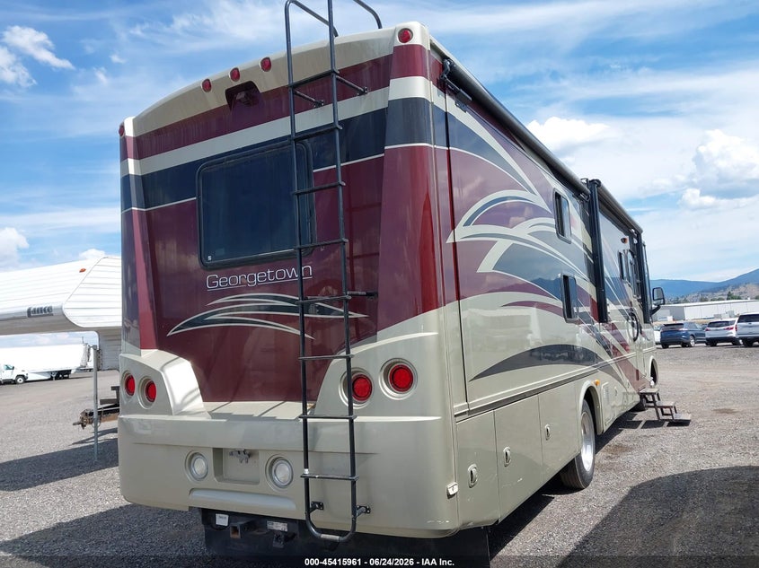 2011 FORD F53 auction photo 4