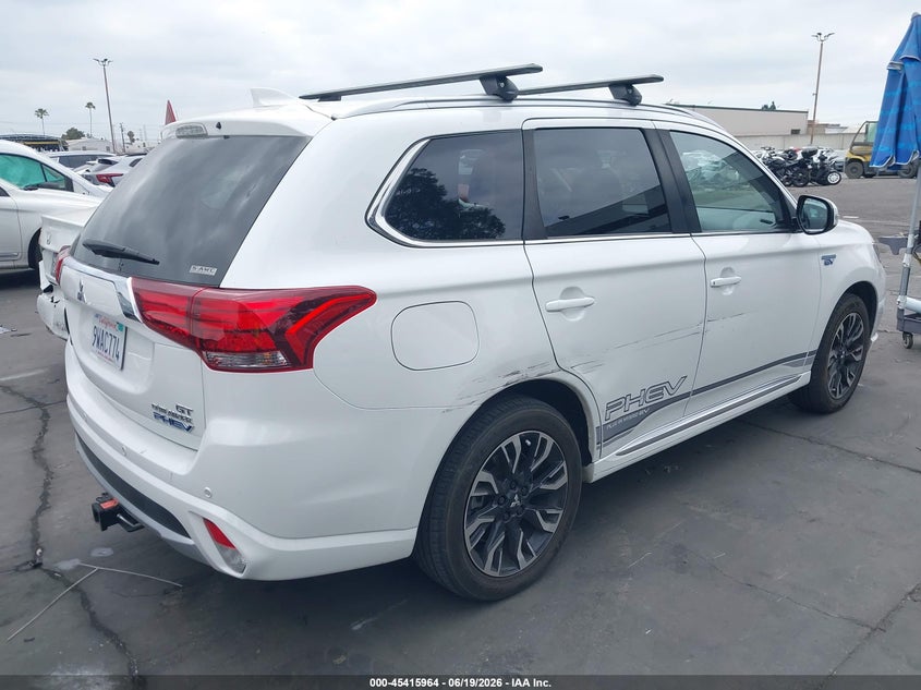 Vin: ja4j24a54jz032070, lot: 45913986, mitsubishi outlander phev gt 20184