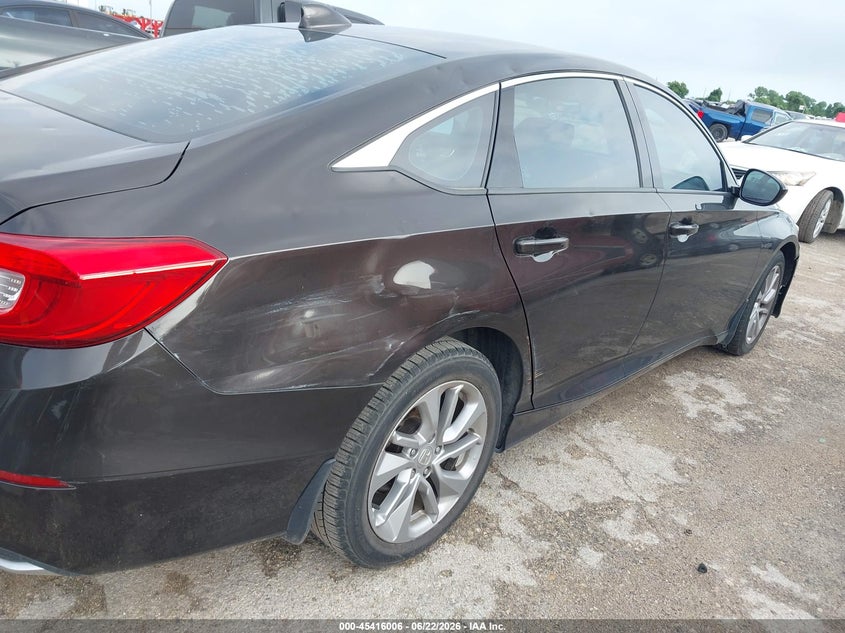 2018 HONDA ACCORD auction photo 6