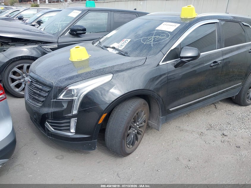 1GYKNCRS4JZ200922 2018 CADILLAC XT5 LUXURY photo 1