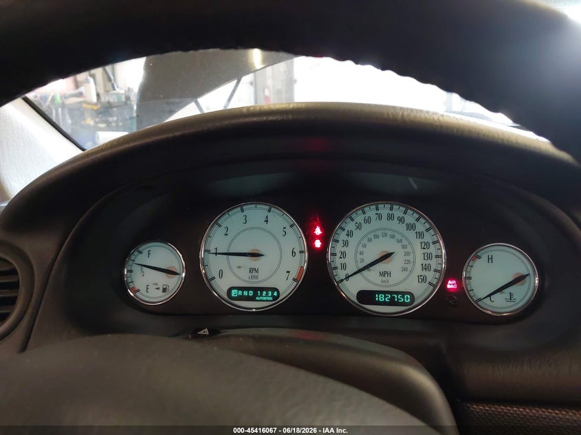 2004 CHRYSLER 300M auction photo 7