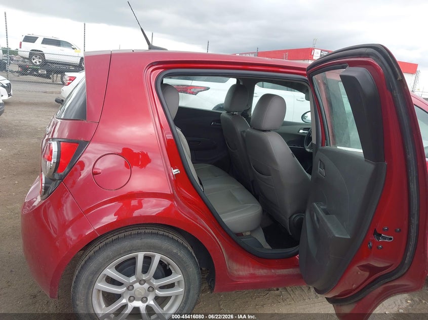 2013 CHEVROLET SONIC auction photo 8
