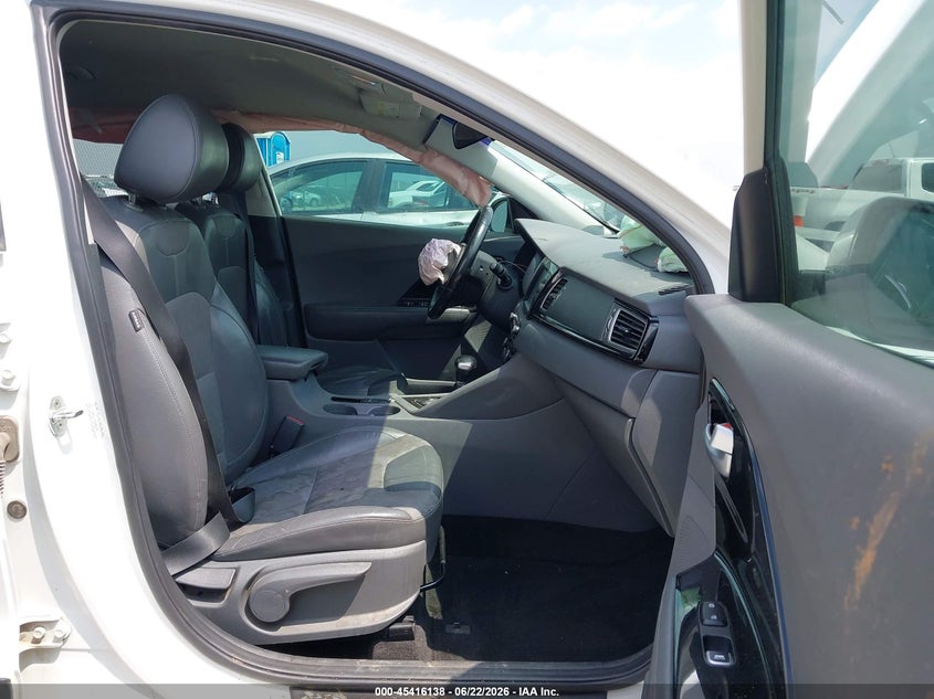 2017 KIA NIRO auction photo 5
