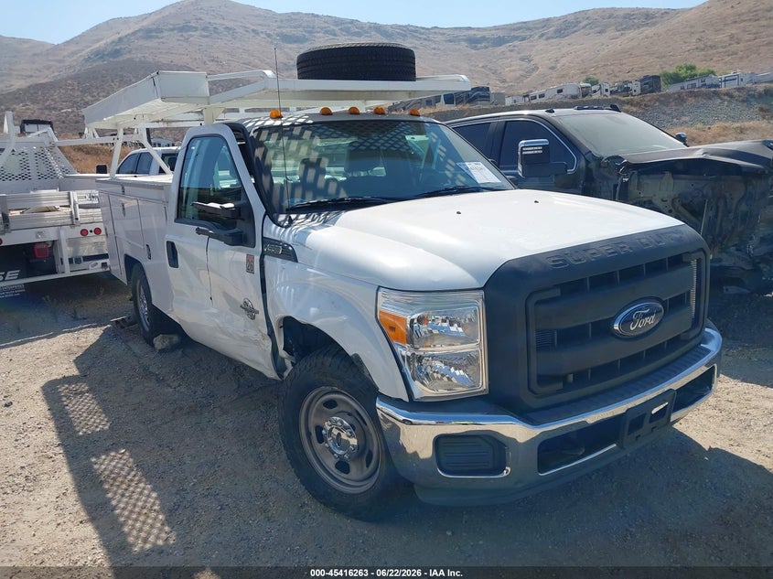 2014 FORD F-350 CHASSIS XL/XLT