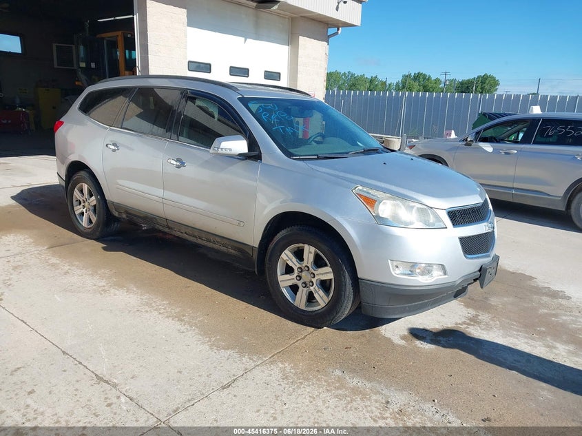 CHEVROLET TRAVERSE 2010 VIN 1GNLVFED9AS105159