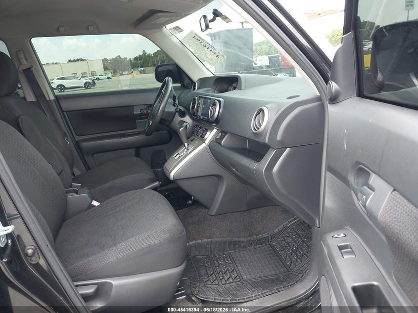AtlanticExpress - Scion xB