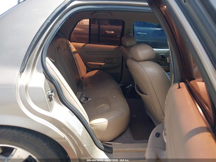 2001 FORD CROWN VICTORIA auction photo 8