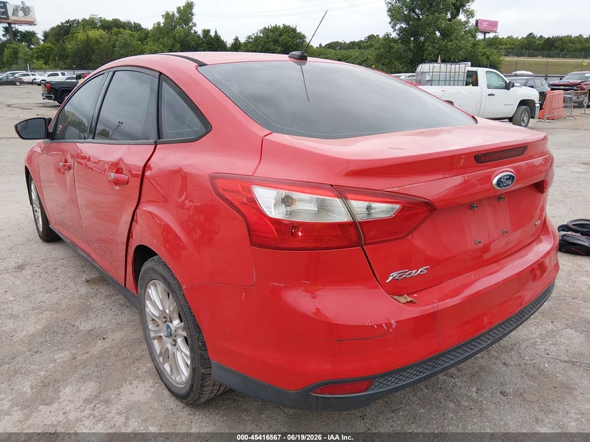 Vin: 1fahp3f24cl204267, lot: 45914618, ford focus se 20123