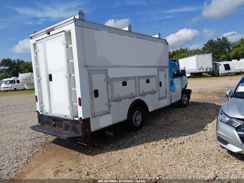 2019 CHEVROLET EXPRESS CUTAWAY 4500 auction photo 4