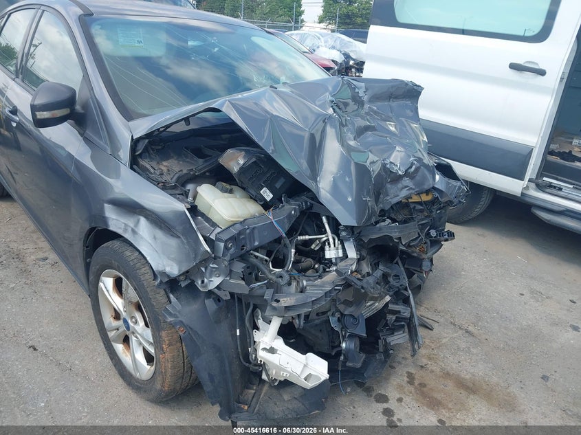 2014 FORD FOCUS auction photo 6
