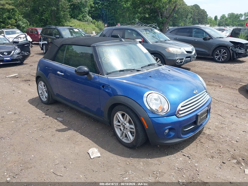 2013 MINI CONVERTIBLE auction photo 1