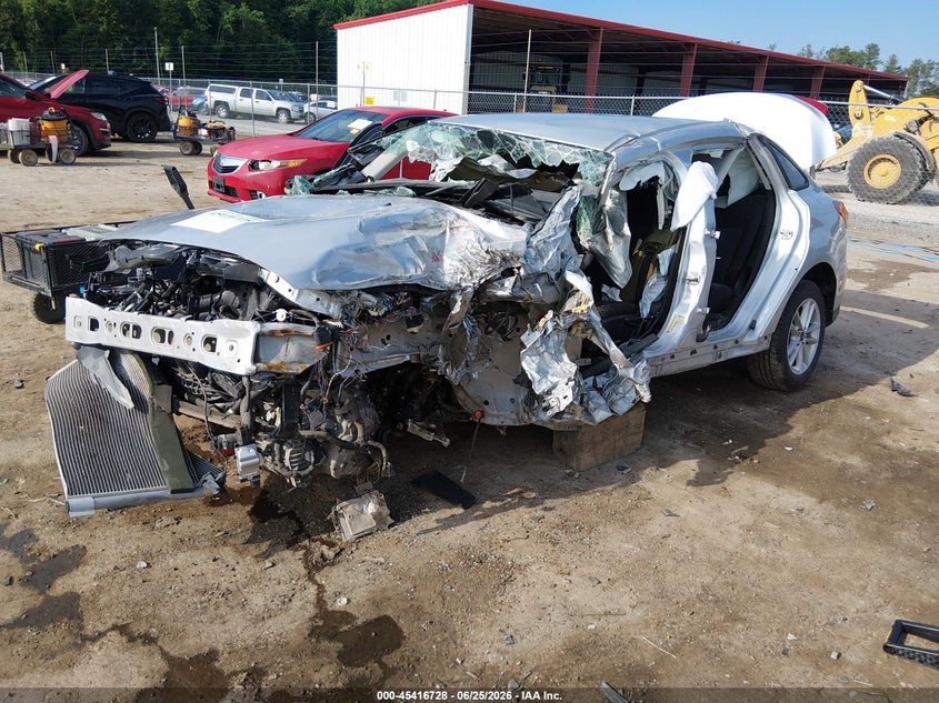 Vin: 1fadp3f24fl217409, lot: 45914778, ford focus se 20152