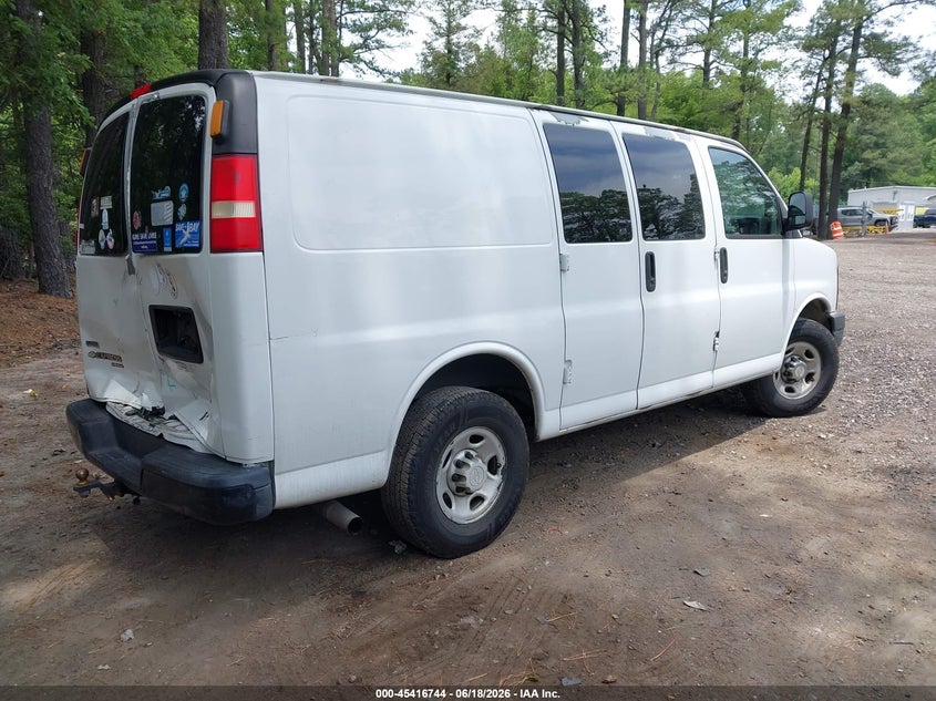 2011 CHEVROLET EXPRESS 2500 auction photo 4