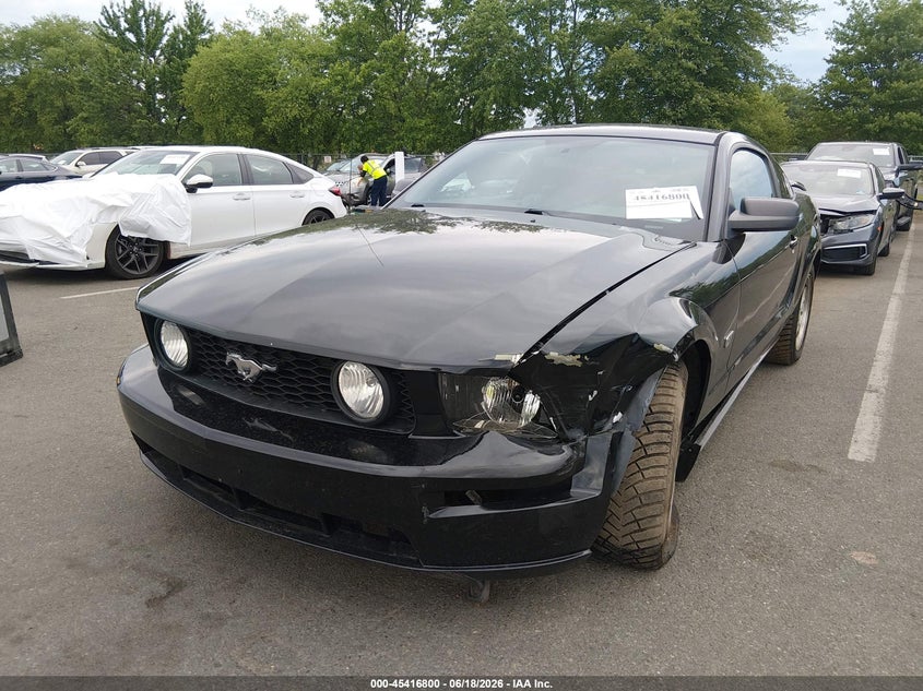 2006 FORD MUSTANG auction photo 2