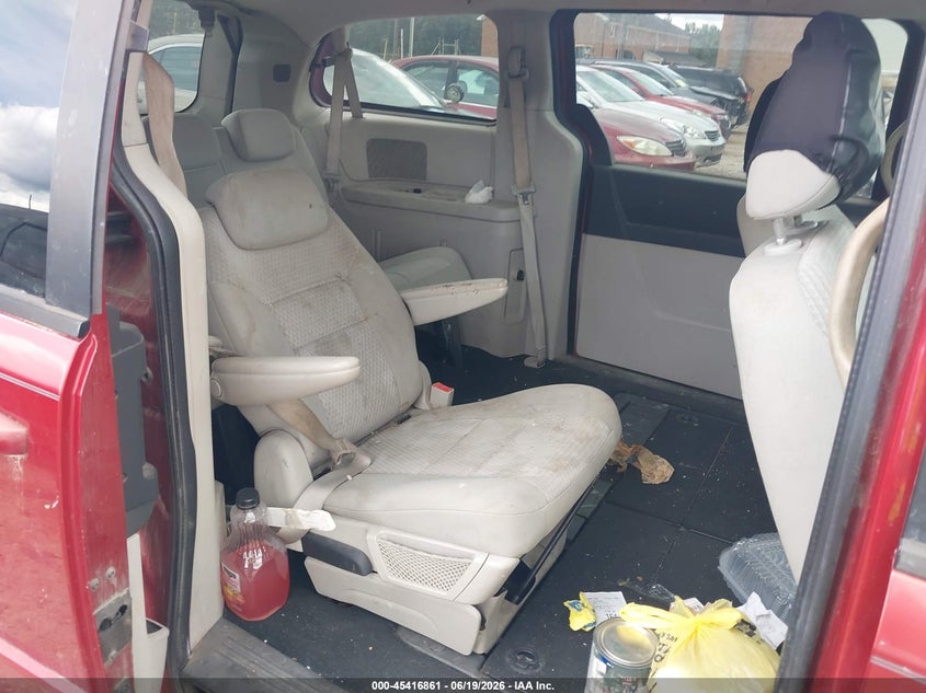 2010 DODGE GRAND CARAVAN auction photo 8