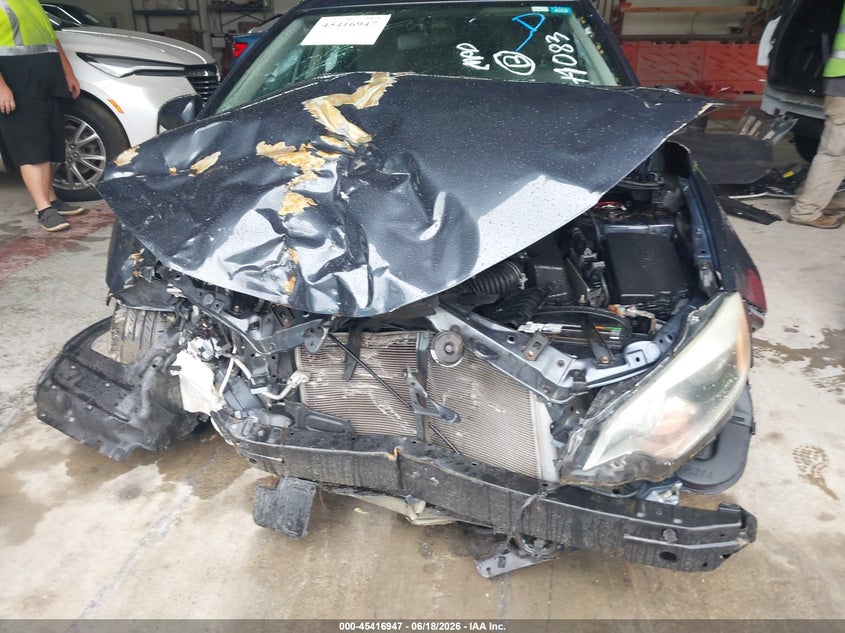 2015 TOYOTA COROLLA auction photo 6