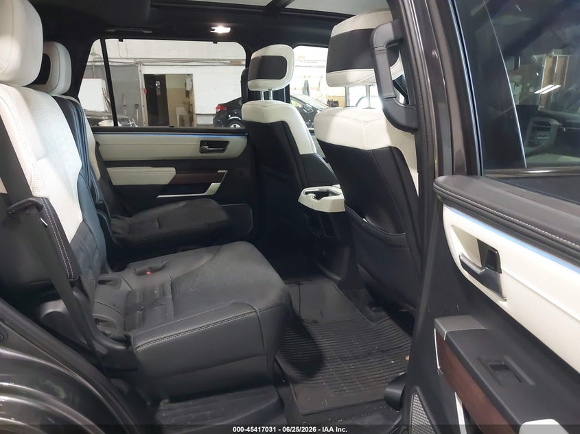 2024 Toyota Sequoia Capstone VIN: 7SVAAABA1RX023794 Lot: 45417031