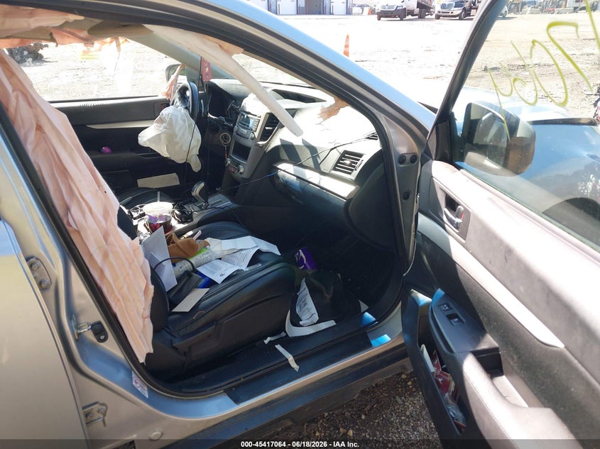 2014 SUBARU OUTBACK auction photo 5