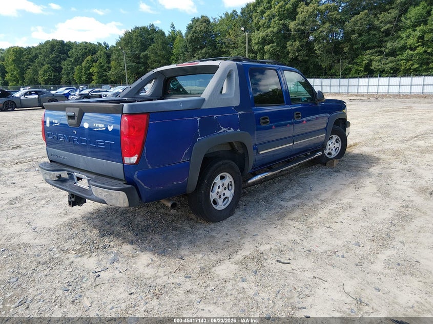 2004 CHEVROLET AVALANCHE 1500 auction photo 4