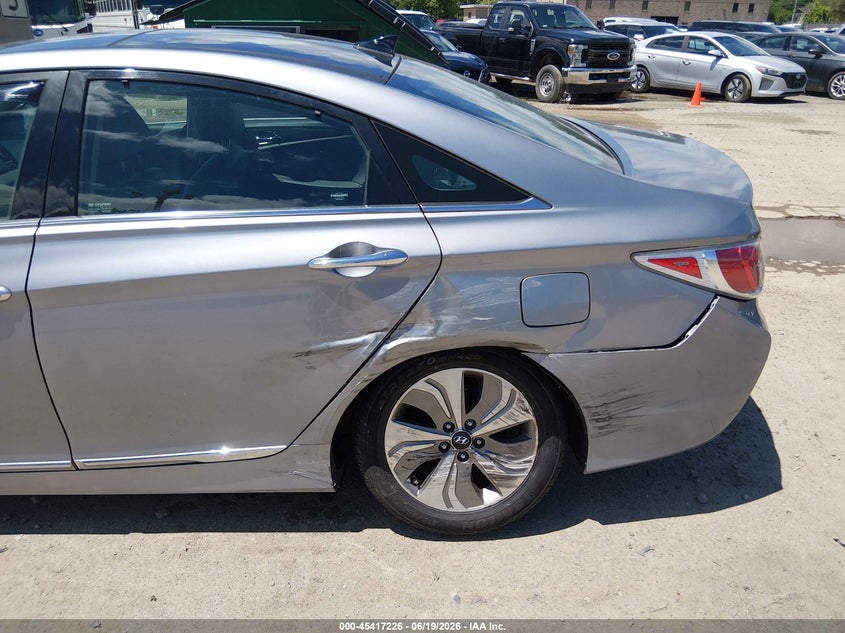 2015 HYUNDAI SONATA HYBRID auction photo 6