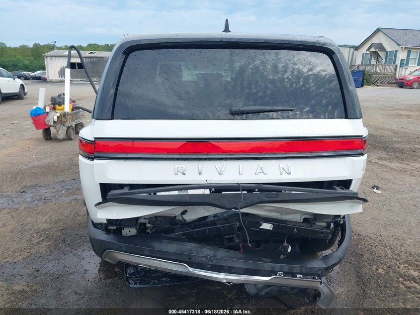 2025 RIVIAN R1S auction photo 6