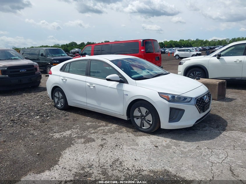 Vin: kmhc65lcxlu232063, lot: 45915520, hyundai ioniq hybrid blue 2020 img_1