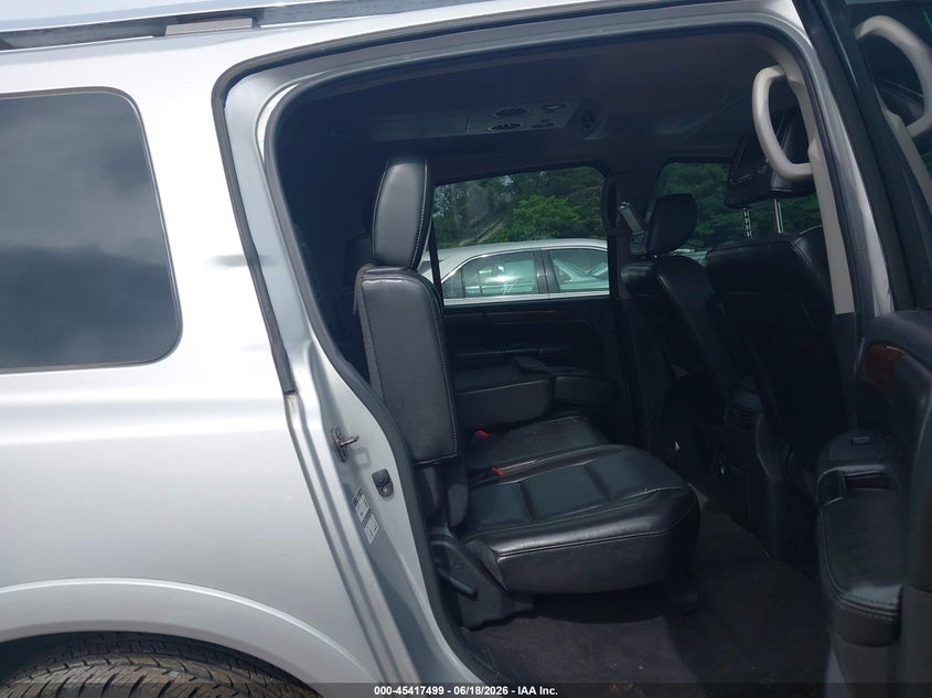 2013 NISSAN ARMADA auction photo 8