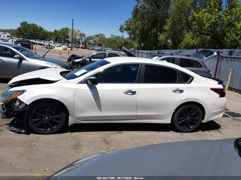 VIN 1N4AL3AP1JC218527 2018 NISSAN ALTIMA 2.5 SR