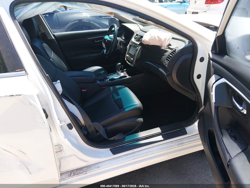 VIN 1N4AL3AP1JC218527 2018 NISSAN ALTIMA 2.5 SR
