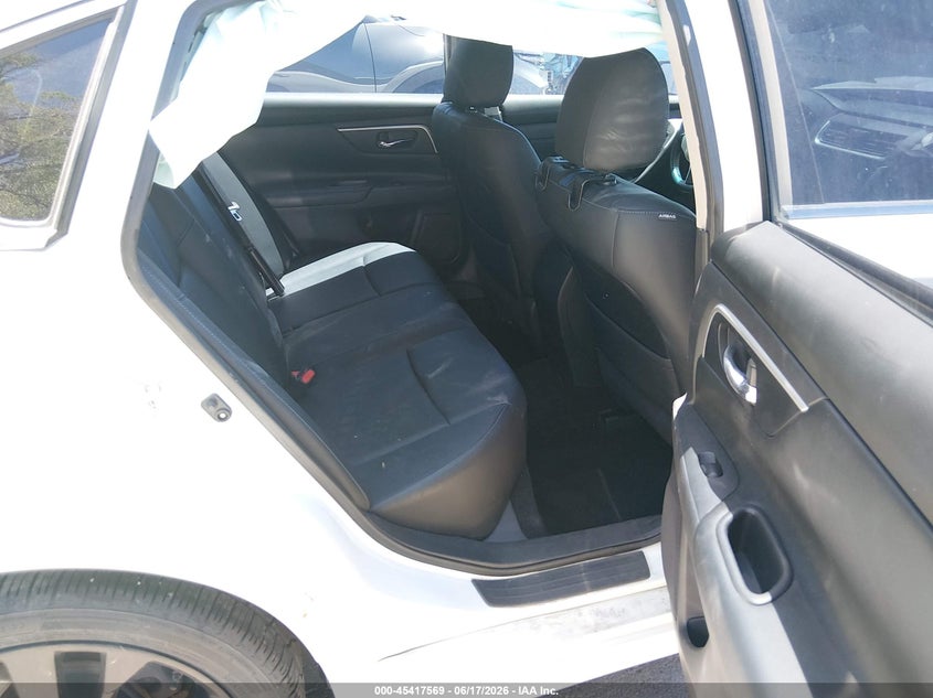 VIN 1N4AL3AP1JC218527 2018 NISSAN ALTIMA 2.5 SR