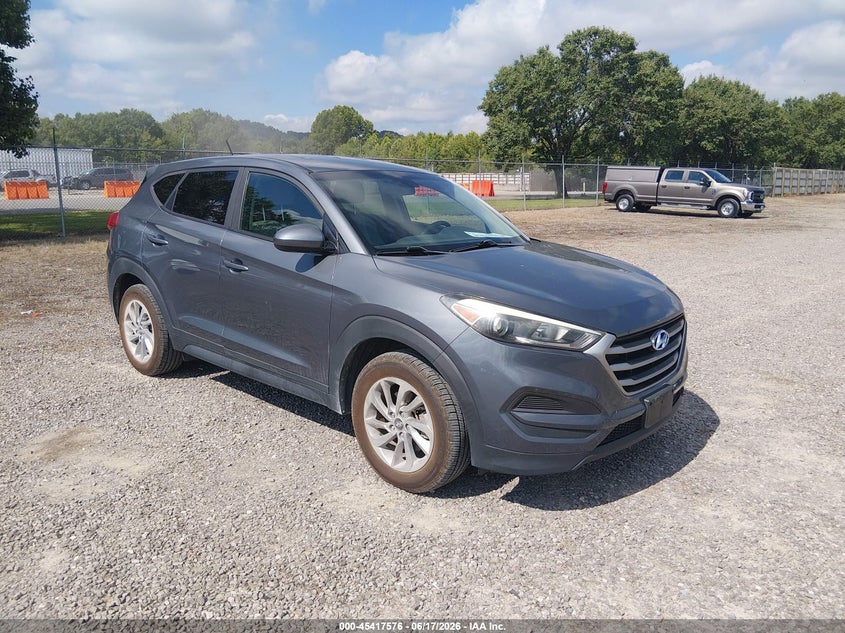 Vin: km8j23a48ju655305, lot: 45915627, hyundai tucson se 2018 img_1