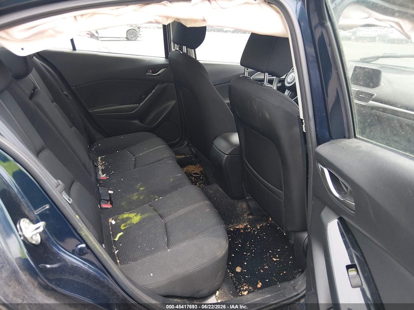 2018 MAZDA MAZDA3 auction photo 8