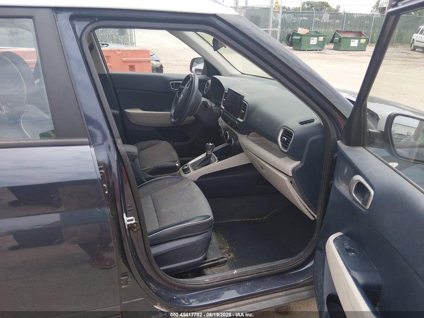 2020 HYUNDAI VENUE auction photo 5