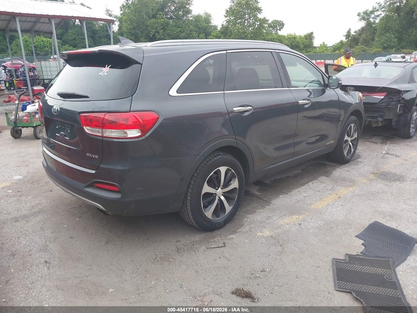 2016 KIA SORENTO auction photo 4
