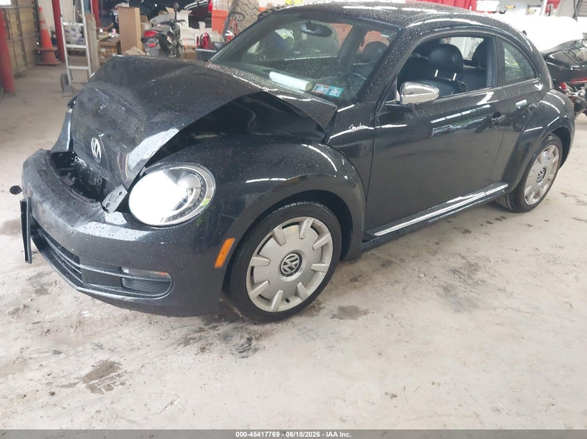 3VWJX7AT3DM654265 2013 VOLKSWAGEN BEETLE 2.5L FENDER EDITION photo 1