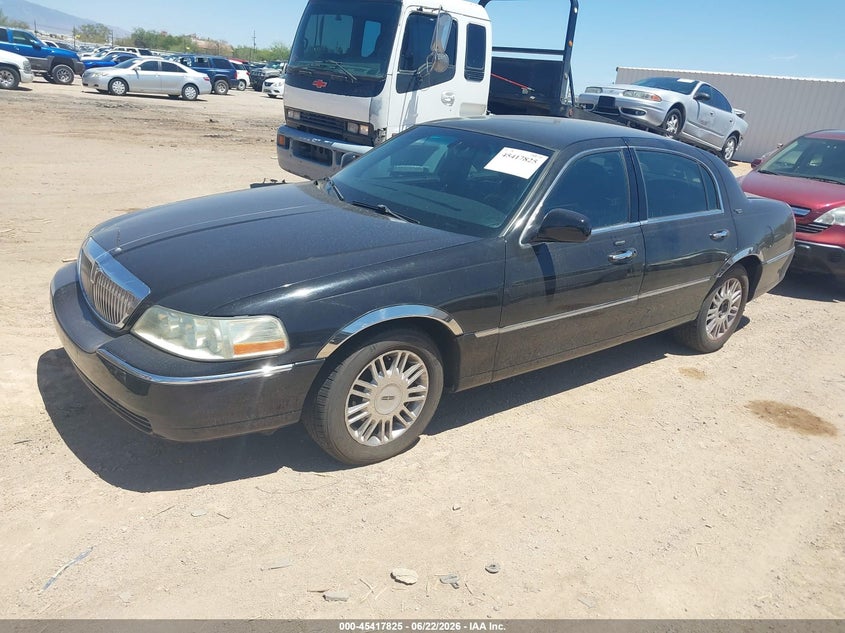 2LNHM82V29X623600 2009 Lincoln Town Car Signature Limited photo 1