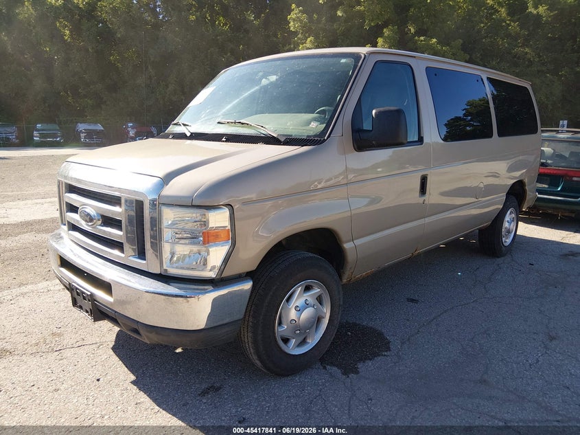 2010 Ford E-350 Super Duty Xl/Xlt 1FBNE3BL1ADA07053 photo 1
