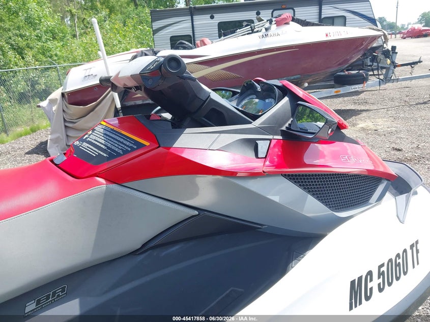 2010 SEADOO GTX 215 auction photo 5