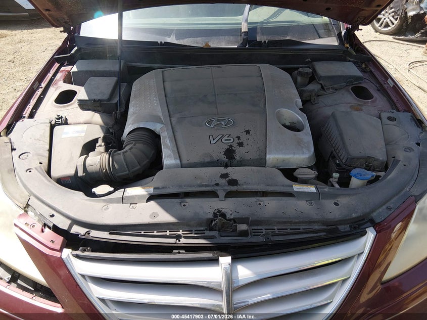 2011 Hyundai Genesis 3.8 VIN: KMHGC4DE2BU121722 Lot: 45417903