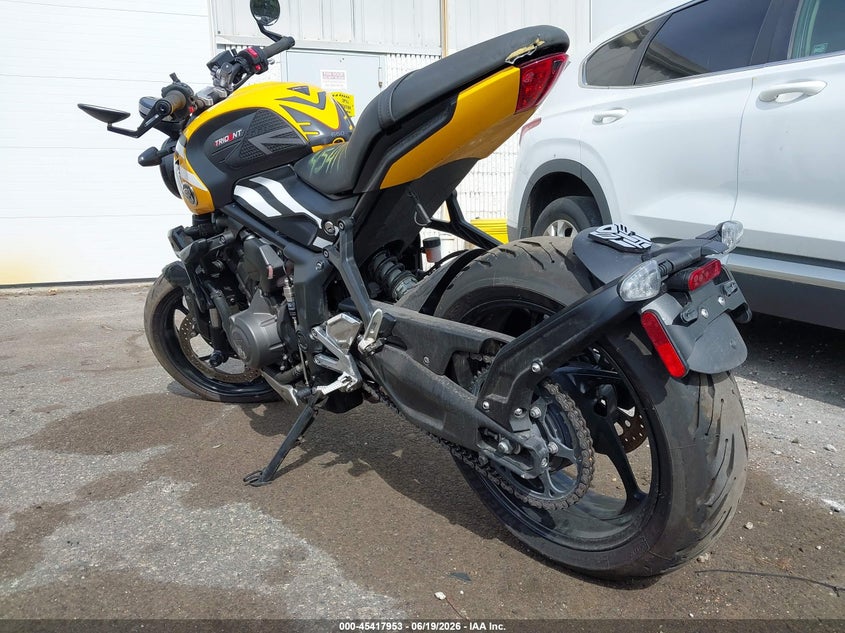 2025 TRIUMPH MOTORCYCLE TRIDENT 660 auction photo 3