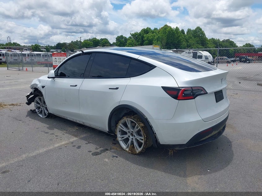 2021 TESLA MODEL Y auction photo 3
