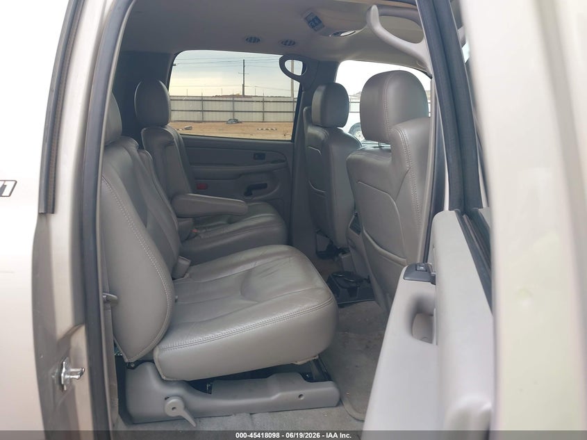 2004 Chevrolet Suburban 1500 Z71 VIN: 3GNFK16Z84G202108 Lot: 45418098